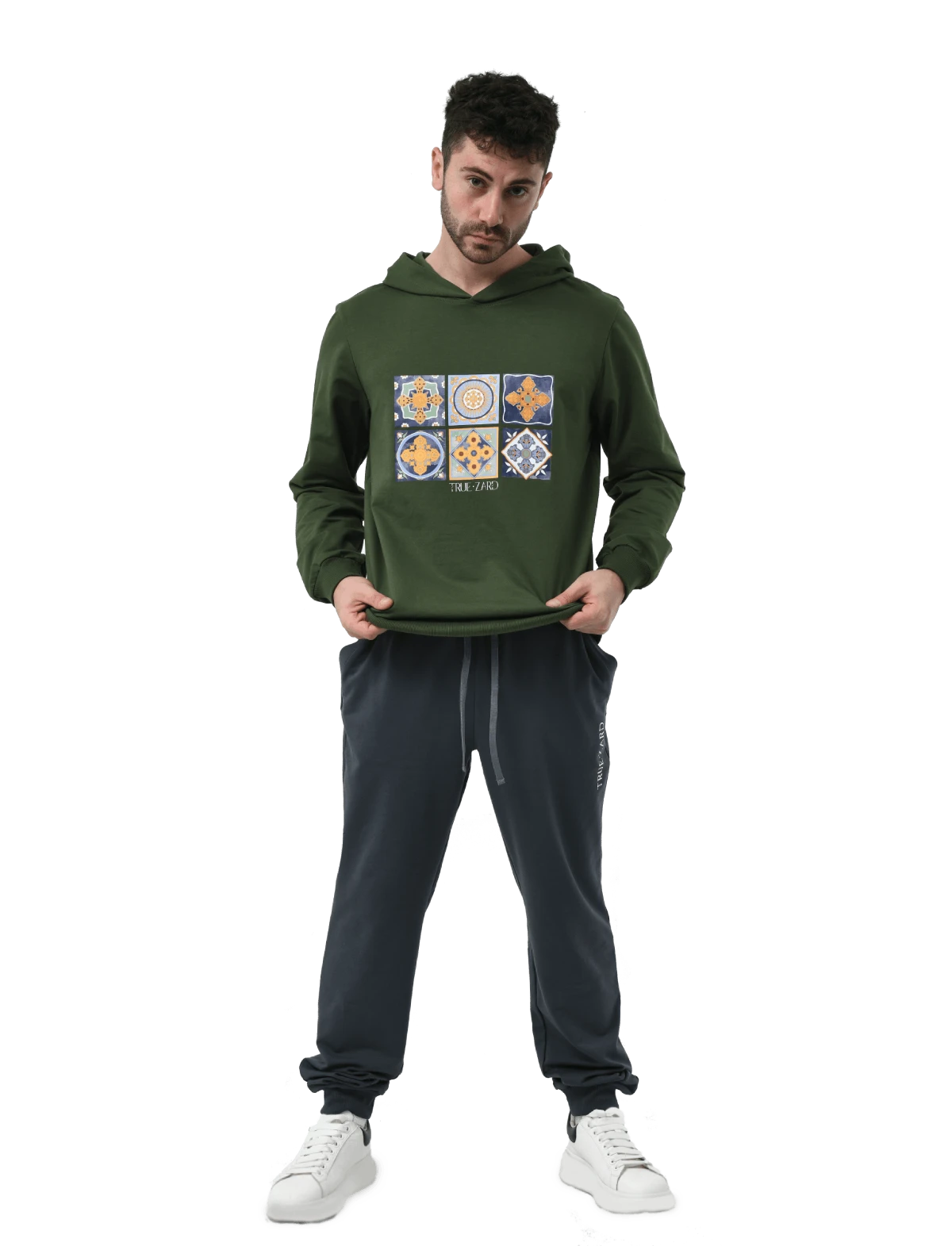 Հուդի տղամարդու/S33_3518 (1).webp